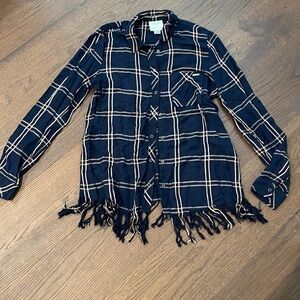 Vero Moda Navy and Beige Plaid Women’s Shirt Size Small